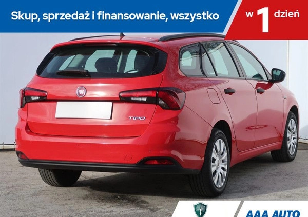 Fiat Tipo cena 41501 przebieg: 128674, rok produkcji 2018 z Skoki małe 232